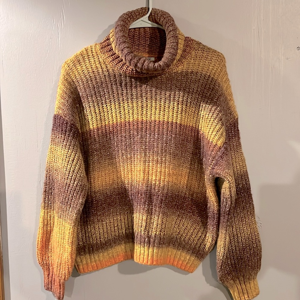 Old Navy Turtleneck Sweater‎ SzMed